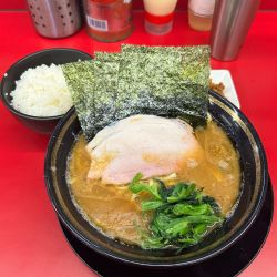 ラーメン＋中ごはん