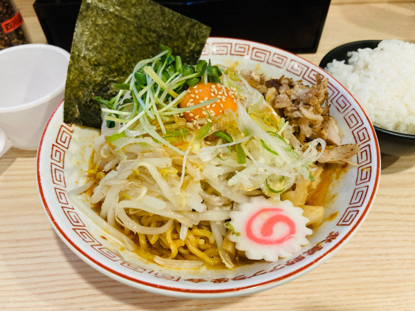 「味噌油そば 大盛 追い飯」@武蔵野アブラ學会 神田店の写真