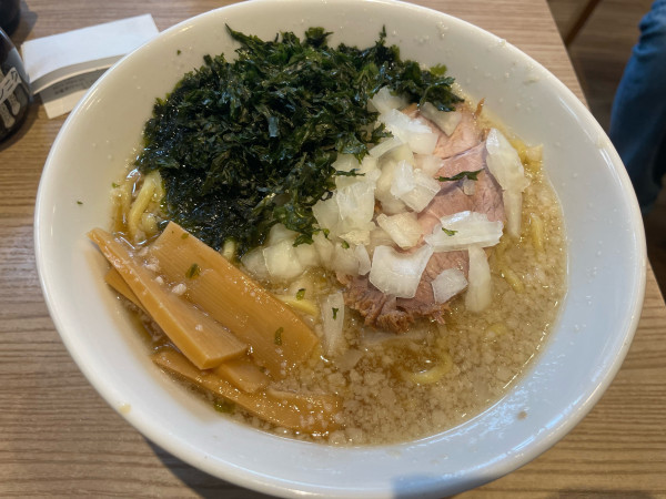 「限定　燕三条らー麺　大盛　1,150円」@コッテリの塩らー麺専門店 MANNISH 日暮里店の写真
