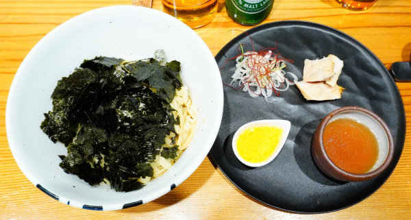 「あぶらそば＋のりまみれ＋ビール」@らーめん かねかつの写真