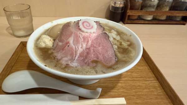 「とんこつラーメン@950」@Ramen Toiroの写真