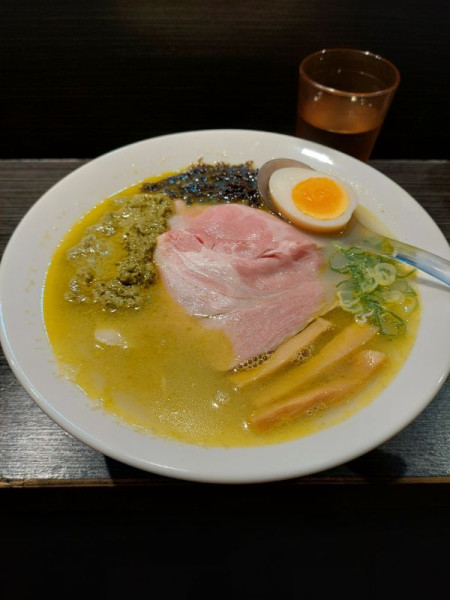 「特製牡蠣塩+ライス」@中華蕎麦 無冠の写真