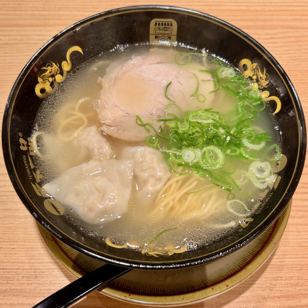 鯛だし香る「塩ラーメン」（990円）