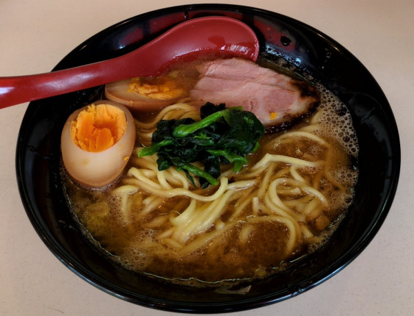 「醤油豚骨」@横浜家系らーめん たけ家の写真