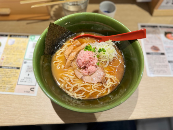 「焼きあご塩らー麺 1000円」@焼きあご塩らー麺 たかはし 東急プラザ銀座店の写真