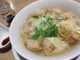 「豚肉ワンタン麺(891)」@手包ワンタン専門店 港味の写真