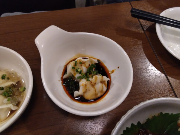 「旨辛ソースの水餃子（2個）（400円）」@神のもてなしの写真