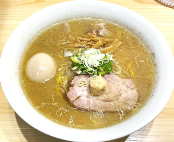 「味噌らーめん＋煮玉子」@三ん寅の写真