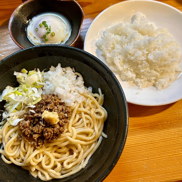 「はりけん油そば＋温玉かけご飯」@はりけんラーメン 南店の写真