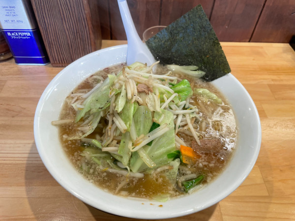 「野菜たっぷりラーメン」@ラーメンショップ椿 新さくら通り店の写真