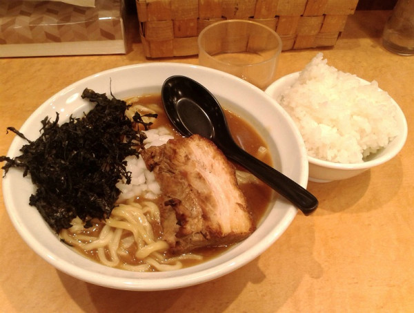 「豚SOBA(950円)+ライス(120円)」@ド豚骨 貫の写真