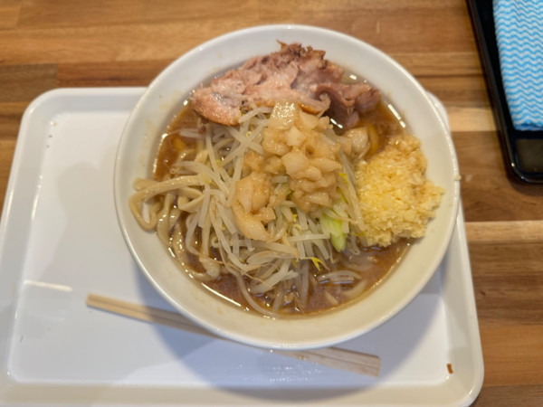 「ラーメン小(200g)ニンニク.野菜少なめ 1000円」@ラーメン 太るの写真