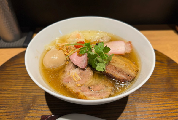 「特上らぁ麺（塩）¥2050、炙り叉焼ごはん¥450」@らぁ麺や 嶋の写真