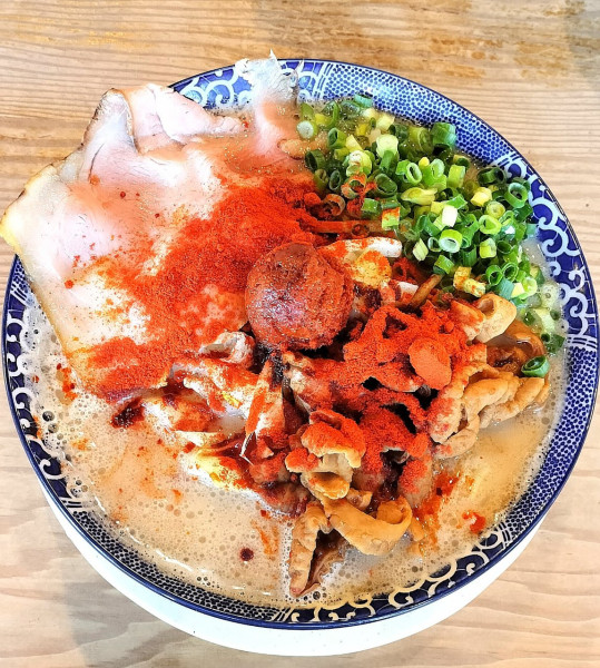 「(限定)ホルキャベラーメン辛味噌仕立て 1200円」@博多ラーメン 鶴亀堂 大府店の写真