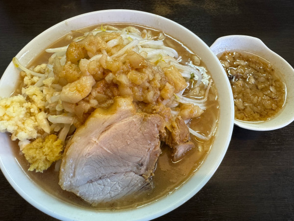 「ラーメン中」@ラーメンどでん 大宮店の写真