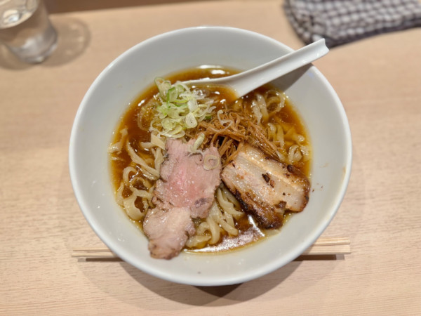 「醤油らーめん 1200円」@手打ちあさまの写真