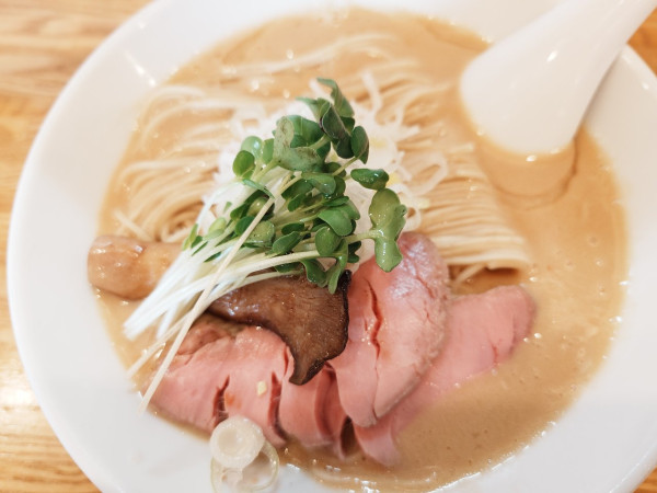 「ドロドロな鶏白湯」@ぬまちゃんラーメンの写真