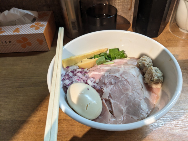 「特製まぜそば」@貝そばもぉむの写真