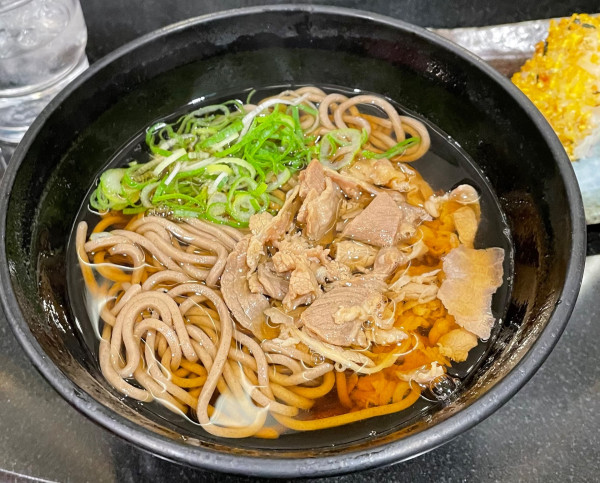 「肉そば」@南海そば なんば3階店の写真