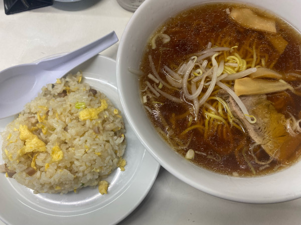 「ラーメンセット　950円」@味の中華 味の兆楽の写真