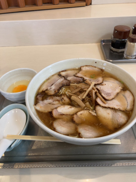 「チャーシュー麺＋生玉子  1480円」@永福町大勝軒の写真