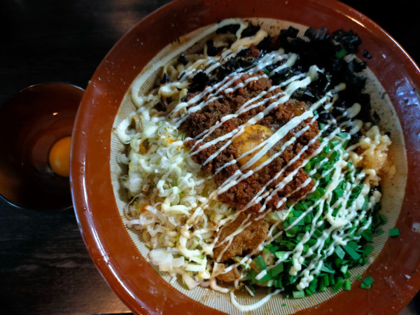 「【限定】我流豚星。台湾混蕎麦(大)1600円+生卵70円」@豚星。の写真