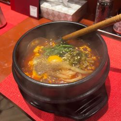 激辛土鍋四川麻婆豆腐