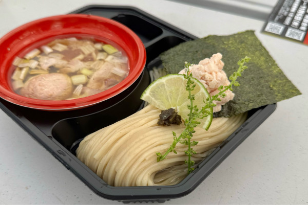 「【ヨコスト】昆布水のつけ麺、ヨコスト盛り」@大つけ麺博 つけ麺日本一決定戦の写真