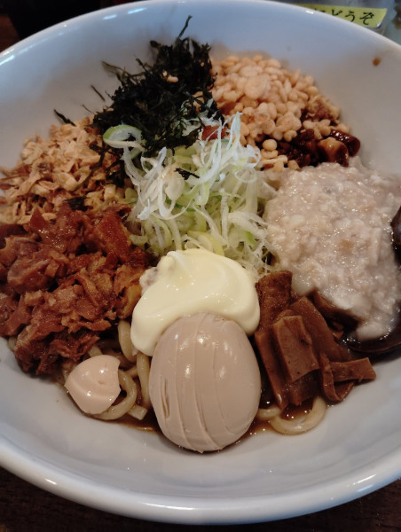 「まぜそばぶっと」@平九郎R 越谷東大沢店の写真