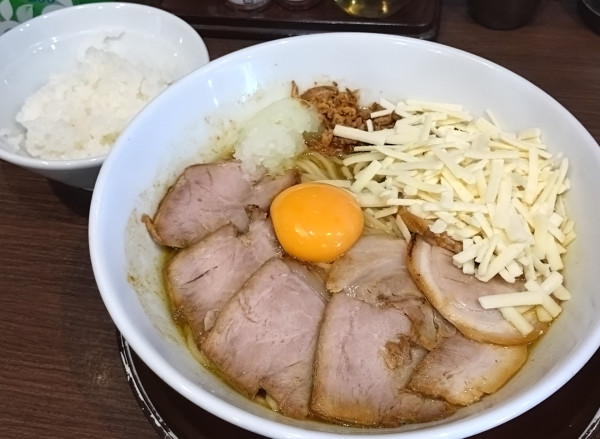 「【限定】カレーまぜそば￥950＋半ライス￥50＝￥1000」@ラーメン 一樹の写真