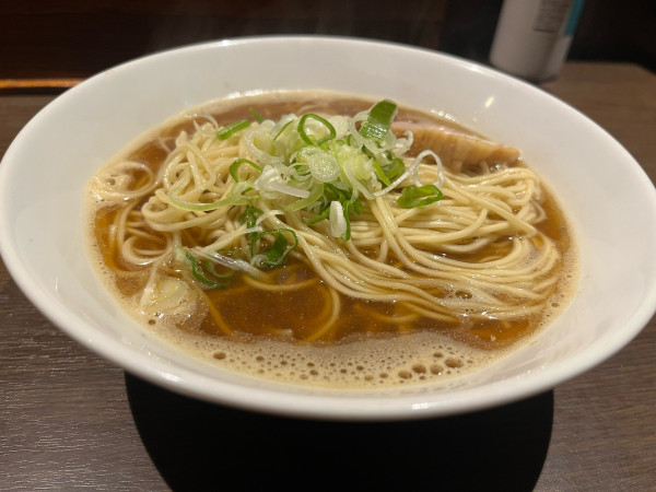 「煮干しそば」@麺処 遊 蕨店の写真