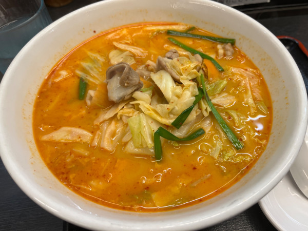 「モツ野菜ラーメン餃子 セット」@熱烈中華食堂 日高屋 川口駅西口店の写真