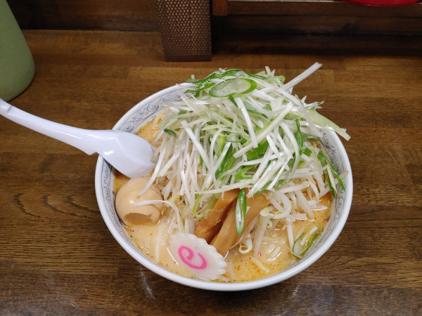 「山形味噌ネギらーめん　大盛り　800+100円」@らーめん ちゃあみい 天童店の写真