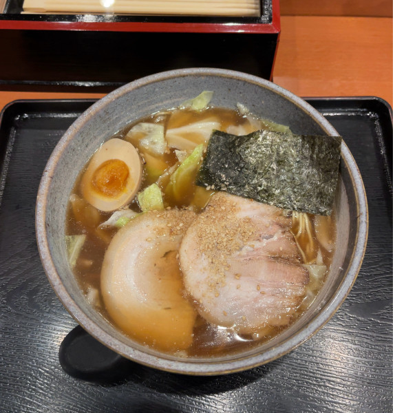 「漁師屋らーめん（930円）」@漁師屋らーめん 新開地店の写真