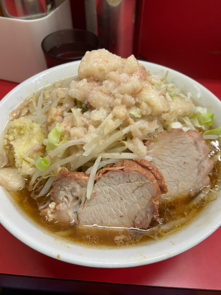 「小ラーメン（800円）ニンニク、ヤサイ、アブラ」@ラーメン二郎 上野毛店の写真