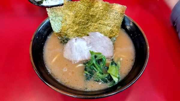 「らーめん_並」@横浜ラーメン 山本家の写真