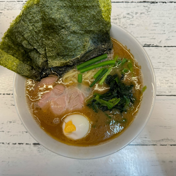 「ラーメン並 今日の野菜ニンニクの芽」@二代目 谷瀬家の写真