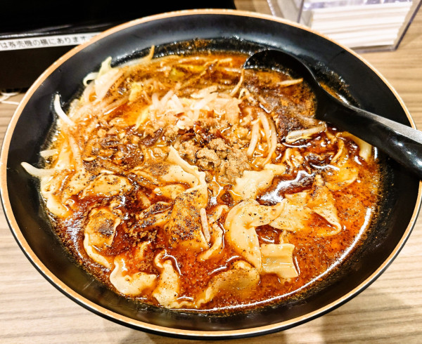 「麻辣刀削麺」@ラーメンセンター炎 西早稲田店の写真