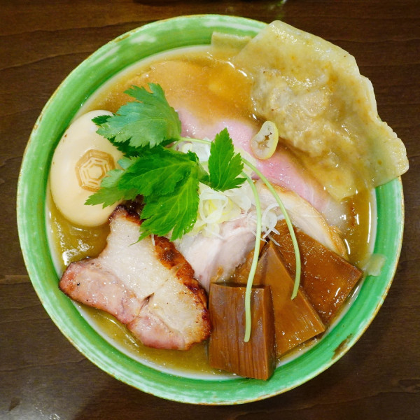「特製手打中華蕎麦 白醤油＋瓶ビール」@手打麺祭 かめ囲の写真