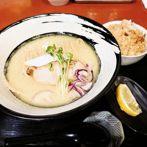 「鶏ポタラーメン」@鶏ポタラーメン 鶏鬼の写真