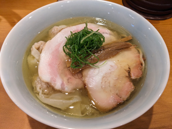 「塩わんたんそば(太麺)」@中華そば しば田の写真