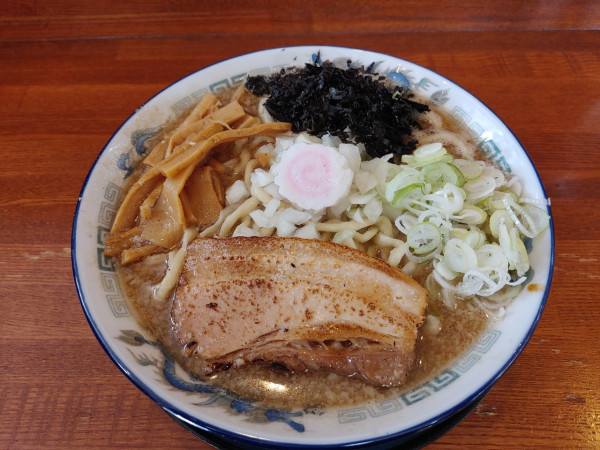 「追い煮干しらーめん 900円」@らー麺 たまや零式の写真