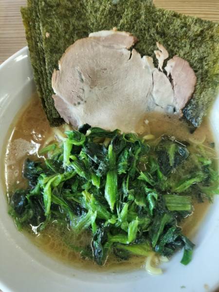 「ホウレンソウラーメン＋海苔増し＋無料ﾗｲｽ」@湘南乃家の写真