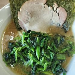 ホウレンソウラーメン＋海苔増し＋無料ﾗｲｽ