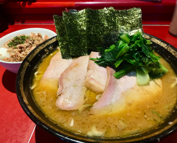 「チャーシュー麺  中盛」@厚木家の写真