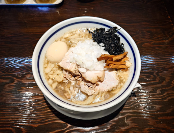 「限定 背脂煮干+味玉」@中華蕎麦 柳の写真