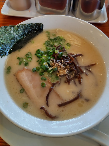 「まるきんラーメン 850円」@博多まるきんラーメン 横浜港北店の写真