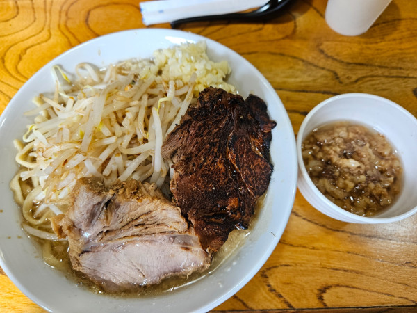 「ラーメン小+炙り豚」@夢を語れ 長野の写真