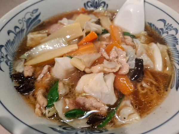 「肉ソバ８００円」@鳳華飯店 笹下本店の写真