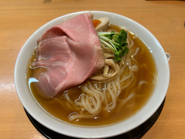 「しょうゆラーメン(味玉付き)」@麺処 絢の写真